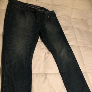 Old Navy loose fit jeans barley worn.